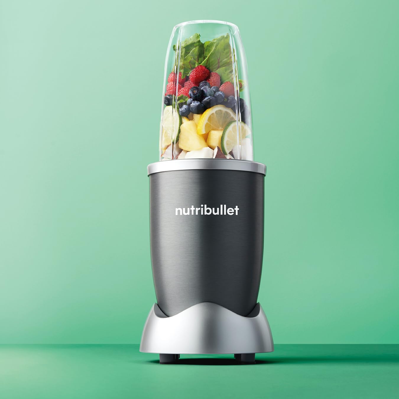 nutribullet Blender 600 Series - Powerful 20,000 RPM Extractor Blends Frozen Fruit, Nuts & Ice - 7 Piece Kit Includes 1x Tall Cup, 1x Short Cup, 1x Handled Ring & 1x Sealable Lid - Ideal for Smoothies